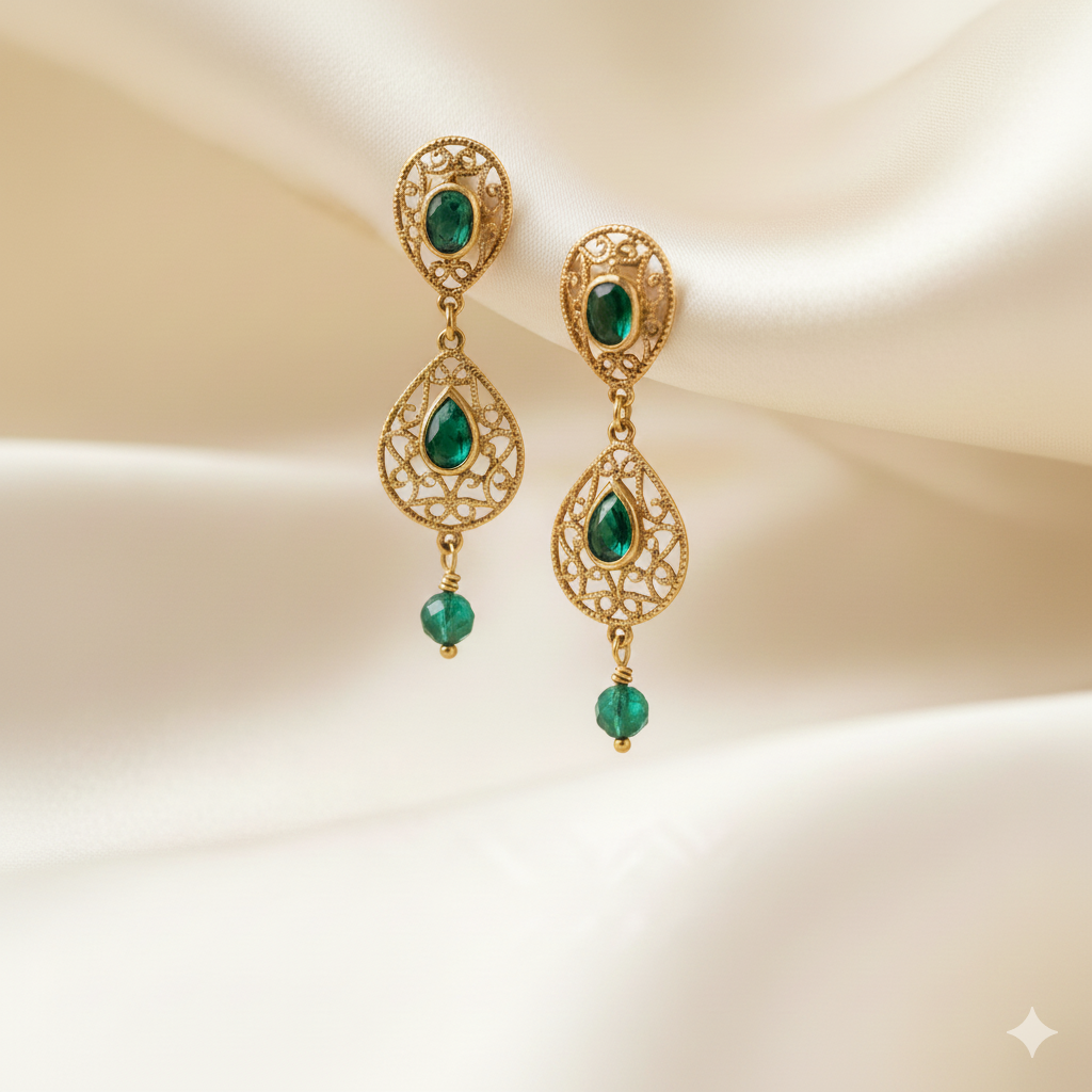 Studds-Pendant Set